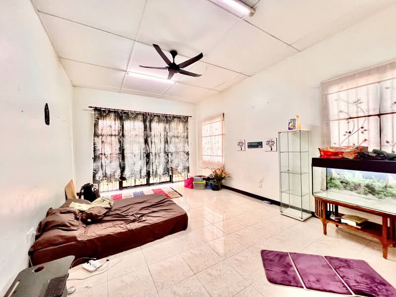 Bungalow House untuk Dijual di Shah Alam (Selangor) - Isfarizal fazz - Bedroom - PropertyGuru.com.my