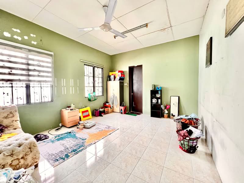 Bungalow House untuk Dijual di Shah Alam (Selangor) - Isfarizal fazz - Living Room - PropertyGuru.com.my