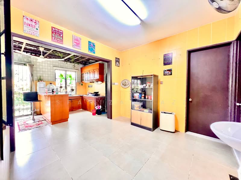 Bungalow House untuk Dijual di Shah Alam (Selangor) - Isfarizal fazz - Kitchen - PropertyGuru.com.my