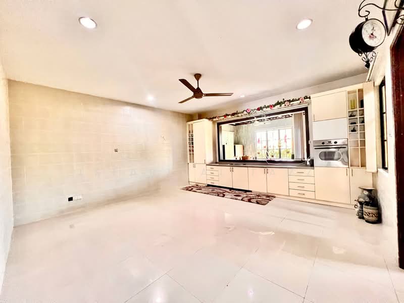 Bungalow House untuk Dijual di Shah Alam (Selangor) - Isfarizal fazz - Kitchen - PropertyGuru.com.my