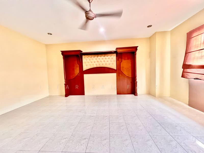 Bungalow House untuk Dijual di Shah Alam (Selangor) - Isfarizal fazz - Bedroom - PropertyGuru.com.my