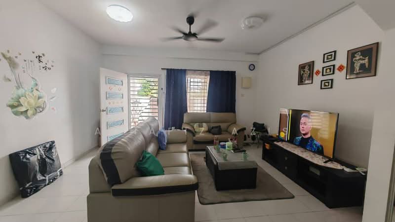 2-storey Terraced House for Sale in Taman Scientex Pasir Gudang (Pasir Gudang) - ALHAFIZ AZIS - Living Room - PropertyGuru.com.my