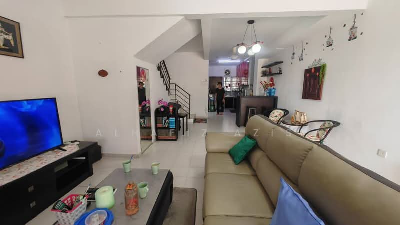 2-storey Terraced House for Sale in Taman Scientex Pasir Gudang (Pasir Gudang) - ALHAFIZ AZIS - Living Room - PropertyGuru.com.my