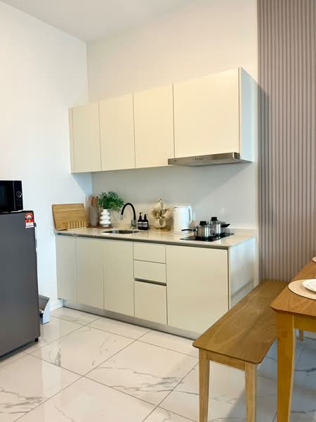 Servis Apartment untuk Disewa di Cubic Botanical - Gordon Tong - Kitchen - PropertyGuru.com.my