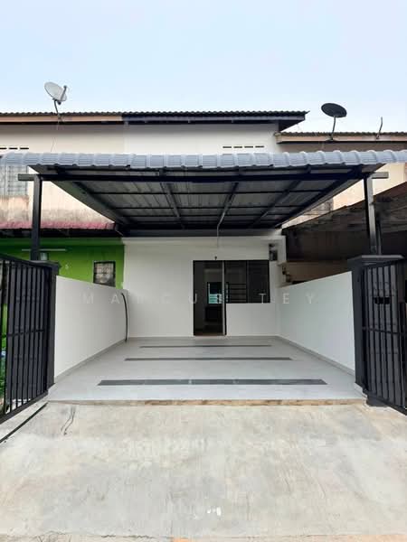 Rumah Teres 2 Tingkat untuk Dijual di Taman Desa Kluang (Kluang) - Marcus Tey - Exterior - PropertyGuru.com.my
