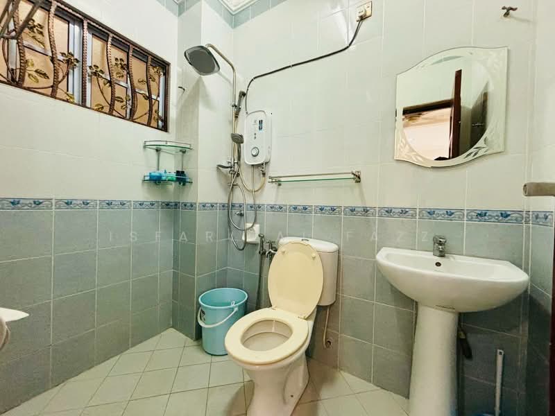 Rumah Berkembar untuk Dijual di D'Kayangan (Shah Alam) - Isfarizal fazz - Bathroom - PropertyGuru.com.my