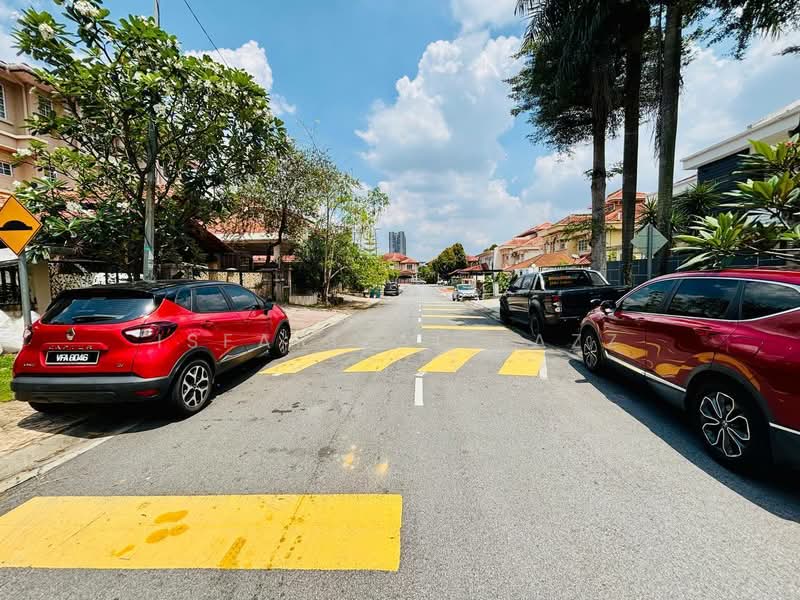 Rumah Berkembar untuk Dijual di D'Kayangan (Shah Alam) - Isfarizal fazz - Exterior - PropertyGuru.com.my
