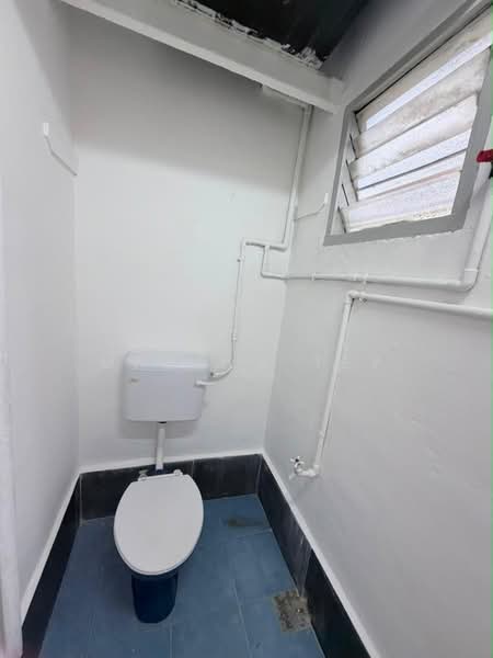 1-storey Terraced House for Sale in Taman Tangkak Jaya (Tangkak) - Marcus Tey - Bathroom - PropertyGuru.com.my