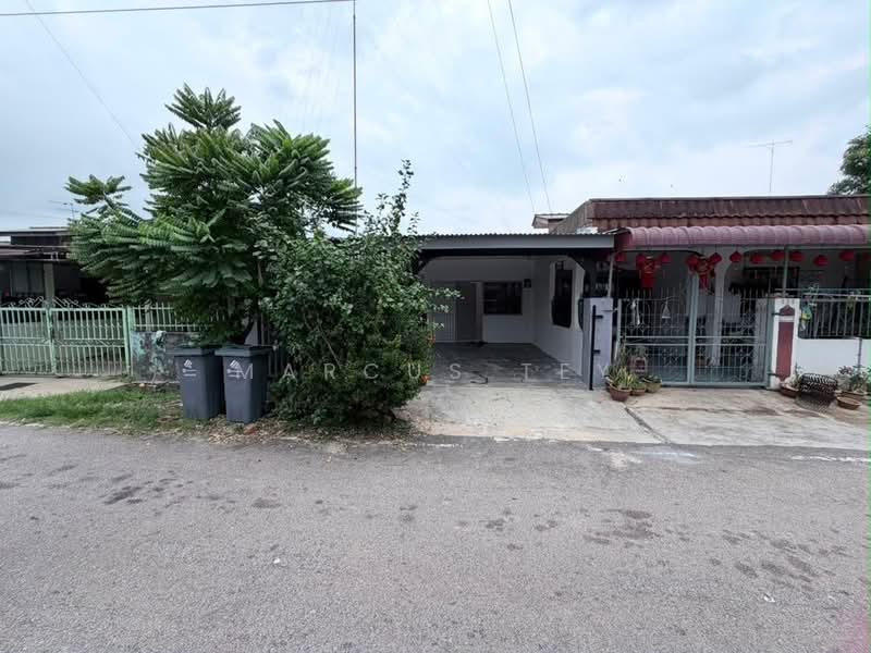 1-storey Terraced House for Sale in Taman Tangkak Jaya (Tangkak) - Marcus Tey - Exterior - PropertyGuru.com.my