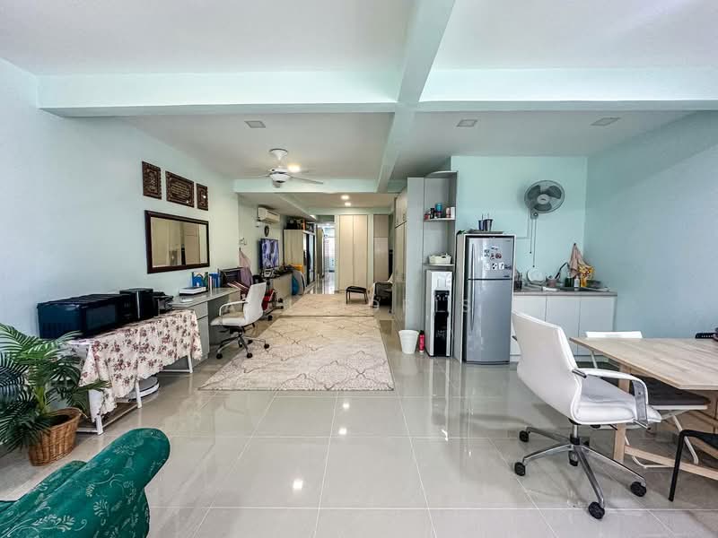 3-storey Terraced House for Sale in Taman Bukit Utama (Ulu Kelang) - Ali Idris - Living Room - PropertyGuru.com.my