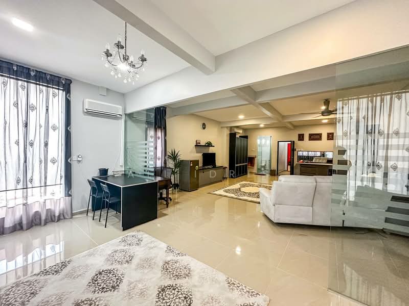 3-storey Terraced House for Sale in Taman Bukit Utama (Ulu Kelang) - Ali Idris - Living Room - PropertyGuru.com.my
