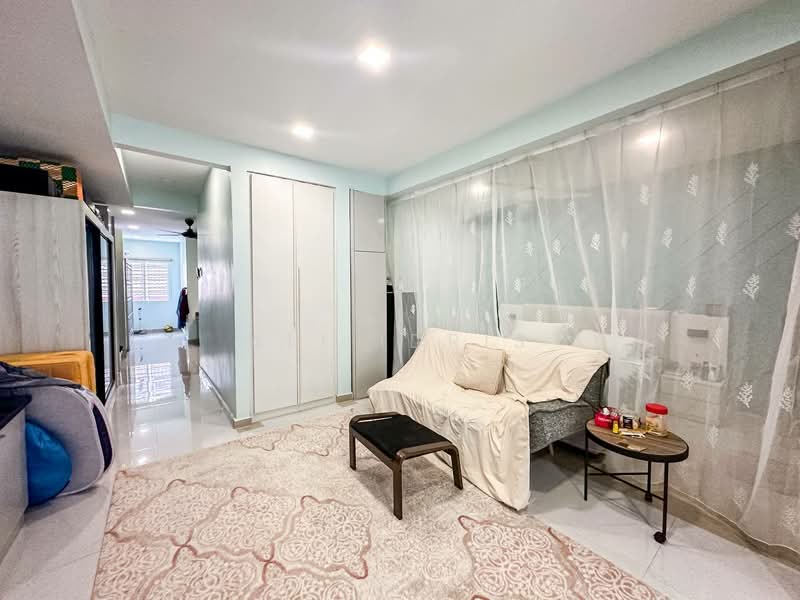 3-storey Terraced House for Sale in Taman Bukit Utama (Ulu Kelang) - Ali Idris - Living Room - PropertyGuru.com.my