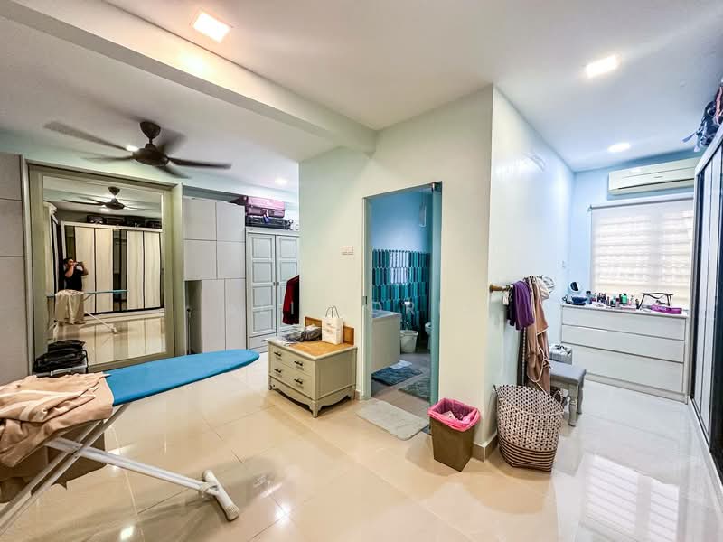 3-storey Terraced House for Sale in Taman Bukit Utama (Ulu Kelang) - Ali Idris - Bedroom - PropertyGuru.com.my