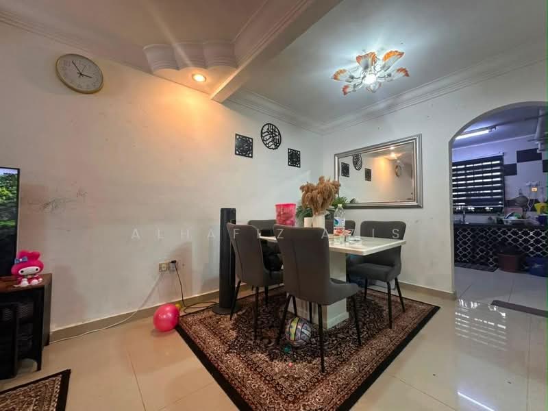 Rumah Teres untuk Dijual di Taman Nusantara (Iskandar Puteri (Nusajaya)) - ALHAFIZ AZIS - Dining Room - PropertyGuru.com.my