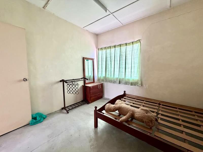 Rumah Teres 2 Tingkat untuk Dijual di Taman Tasik Semenyih (Semenyih) - Azli Ibrahim - Bedroom - PropertyGuru.com.my