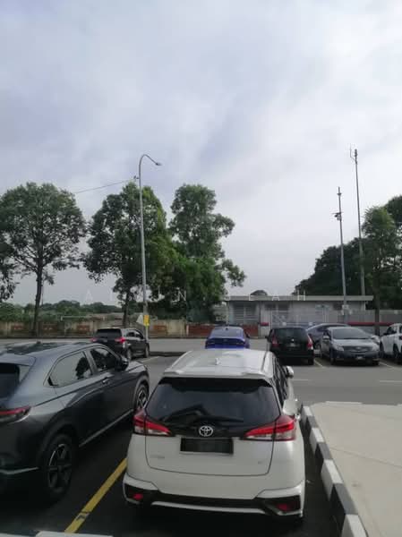 Shop for Rent in Bandar Bukit Tinggi (Klang) - Alvin Seah - Car Park - PropertyGuru.com.my
