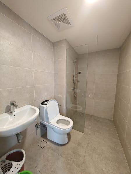 Service Residence for Sale at 8th & Stellar - Aaron Yeoh - Bathroom - PropertyGuru.com.my