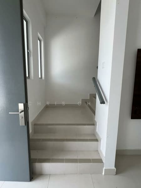 Rumah Teres 2 Tingkat untuk Disewa di Semenyih (Selangor) - Chris Choo - Entrance - PropertyGuru.com.my