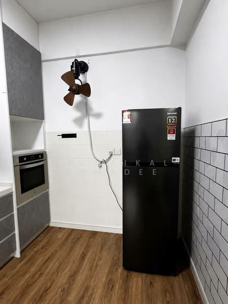 Kondominium untuk Disewa di Sri Lojing Condominiums - Zulhaikal Asmadee - Kitchen - PropertyGuru.com.my