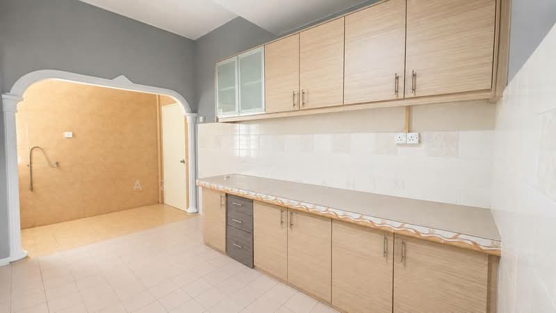 Rumah Teres 2 Tingkat untuk Dijual di Taman Semenyih Mewah (Semenyih) - Azli Ibrahim - Kitchen - PropertyGuru.com.my