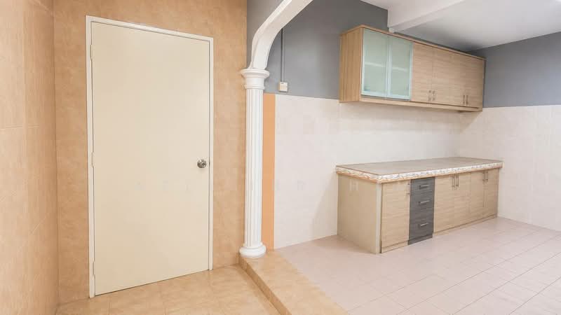 Rumah Teres 2 Tingkat untuk Dijual di Taman Semenyih Mewah (Semenyih) - Azli Ibrahim - Kitchen - PropertyGuru.com.my