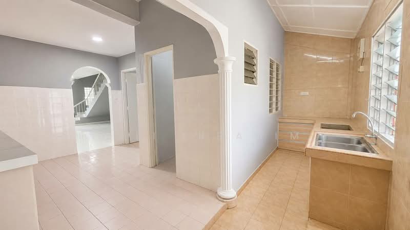 Rumah Teres 2 Tingkat untuk Dijual di Taman Semenyih Mewah (Semenyih) - Azli Ibrahim - Kitchen - PropertyGuru.com.my