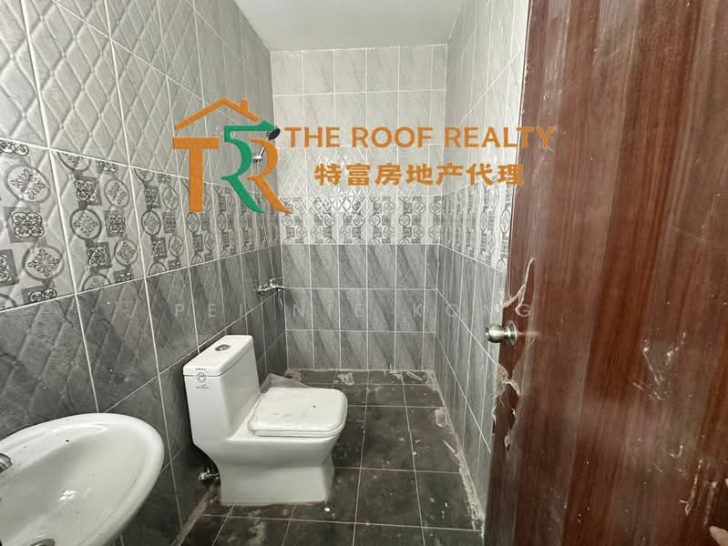 Semi-Detached House for Sale in Lutong (Miri) - Pei Nie Kong - PropertyGuru.com.my