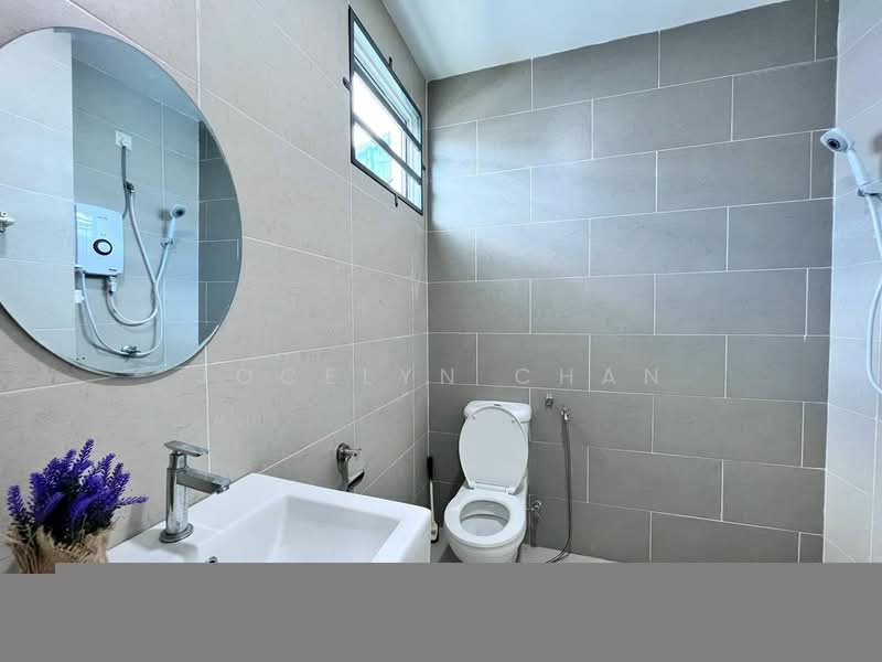 Rumah Teres 2-Tingkat untuk Dijual di Bandar Enstek (Negeri Sembilan) - Jocelyn Chan - Bathroom - PropertyGuru.com.my