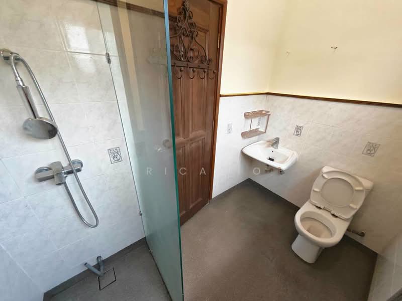 Rumah Banglo untuk Disewa di Johor Bahru (Johor) - Erica Ho - Bathroom - PropertyGuru.com.my