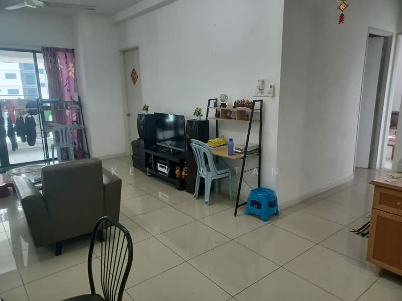 Servis Apartment untuk Dijual di Fortune Perdana - Kelven Tan - Living Room - PropertyGuru.com.my