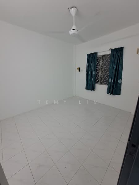 Pangsapuri untuk Disewa di Bunga Raya Apartment - Remy Lim - Interior - PropertyGuru.com.my