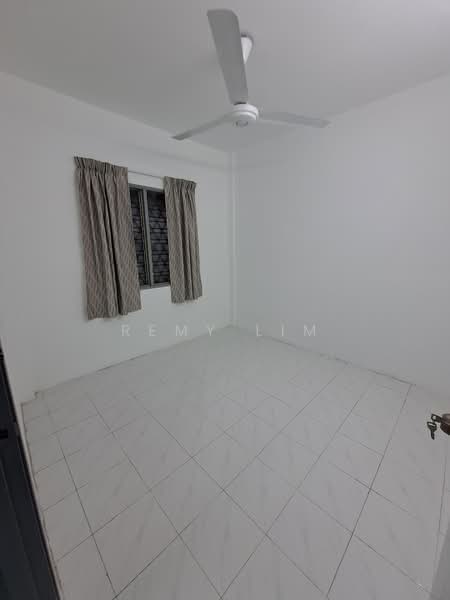 Pangsapuri untuk Disewa di Bunga Raya Apartment - Remy Lim - Interior - PropertyGuru.com.my