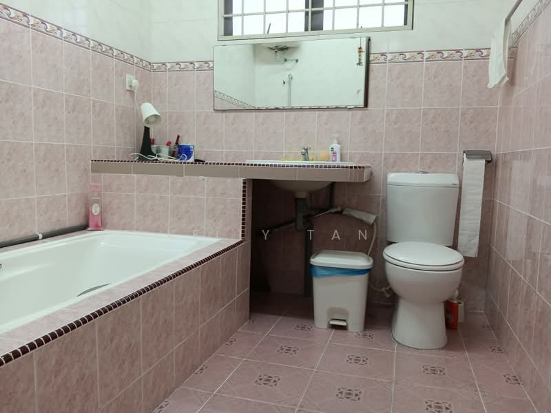 Rumah Teres 2-Tingkat untuk Dijual di Ipoh (Perak) - Kelly Tan - PropertyGuru.com.my