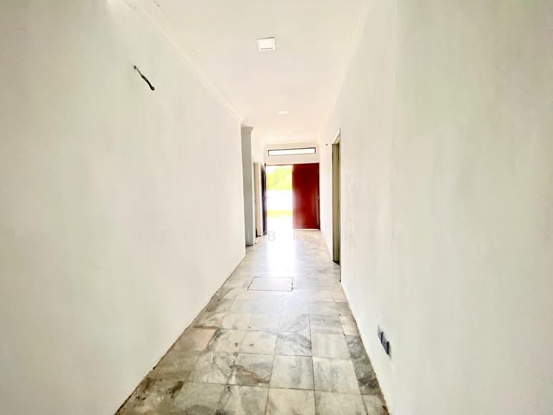 Bungalow for Sale in Bandar Rinching Seksyen 1 (Semenyih) - Azli Ibrahim - Corridor - PropertyGuru.com.my