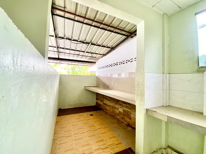 Bungalow for Sale in Bandar Rinching Seksyen 1 (Semenyih) - Azli Ibrahim - Exterior - PropertyGuru.com.my