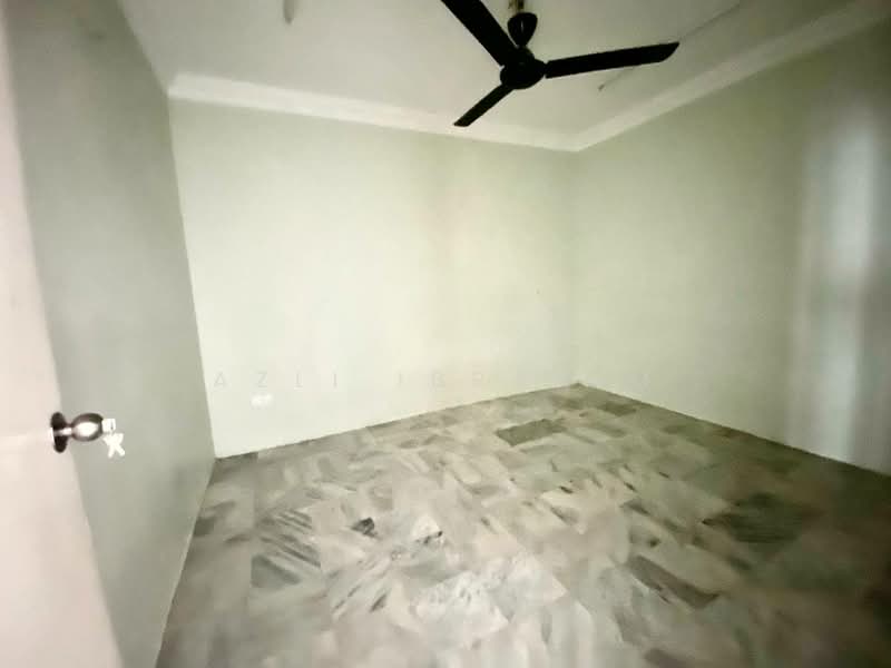 Bungalow for Sale in Bandar Rinching Seksyen 1 (Semenyih) - Azli Ibrahim - Interior - PropertyGuru.com.my