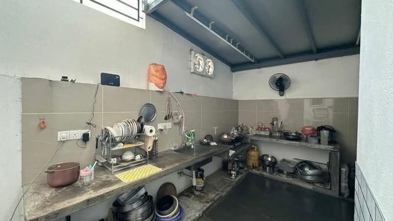 2-storey Terraced House for Sale in Rawang (Selangor) - Dave Tan - Kitchen - PropertyGuru.com.my
