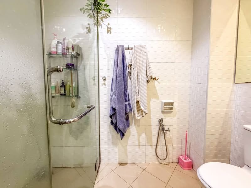 Semi-Detached House for Sale in D'Kayangan (Shah Alam) - Azizol . - PropertyGuru.com.my