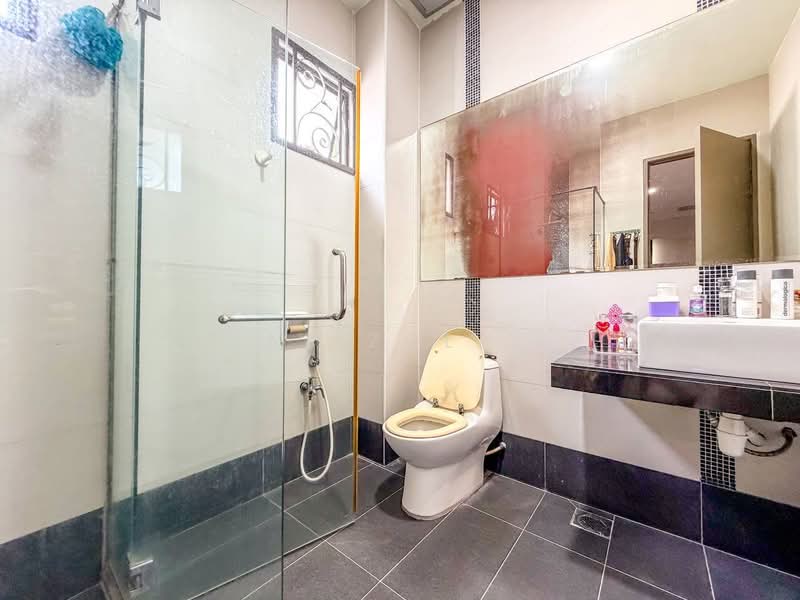 Semi-Detached House for Sale in D'Kayangan (Shah Alam) - Azizol . - PropertyGuru.com.my