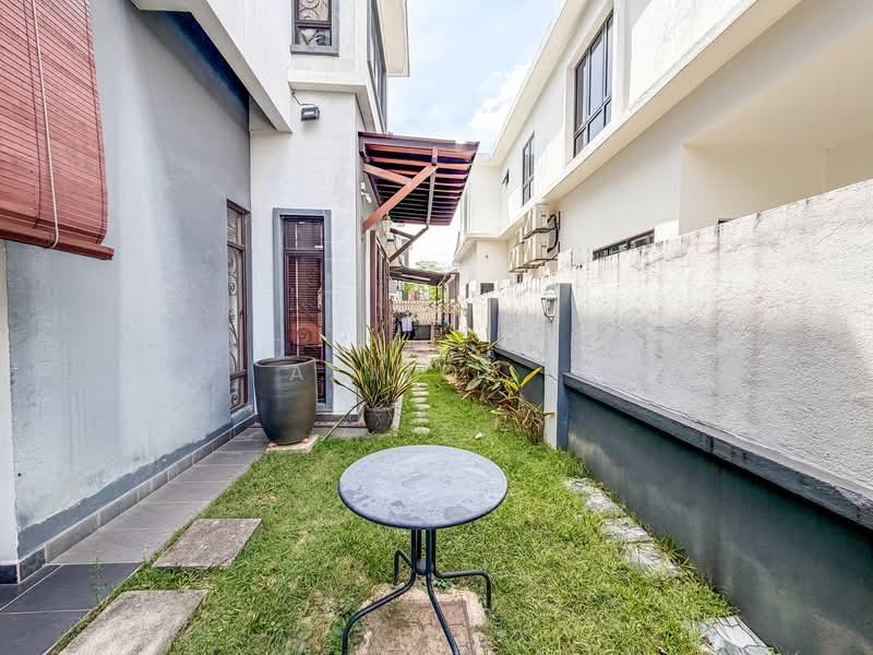 Semi-Detached House for Sale in D'Kayangan (Shah Alam) - Azizol . - PropertyGuru.com.my
