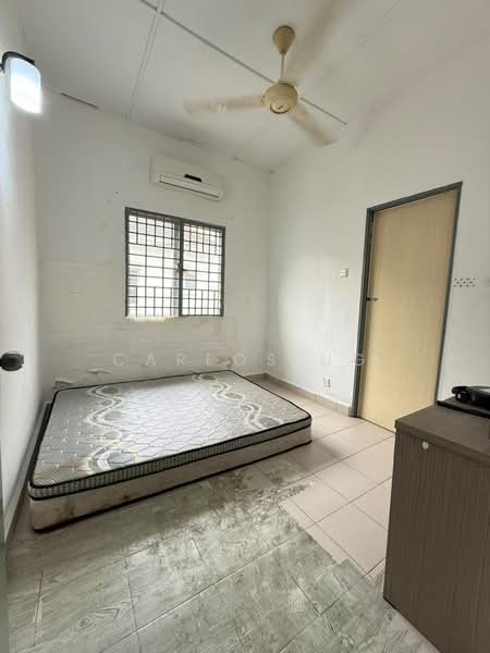 2-storey Terraced House for Rent in BANDAR PUCHONG JAYA (Puchong) - Carlos Ng - Bedroom - PropertyGuru.com.my