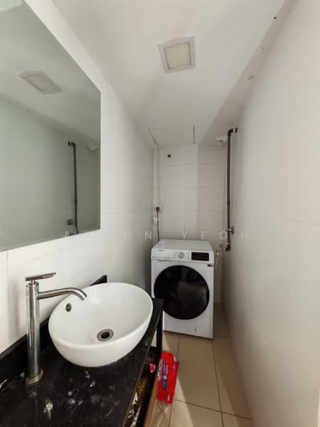 Servis Apartment untuk Dijual di Colonial @ Empire City - Aaron Yeoh - Bathroom - PropertyGuru.com.my