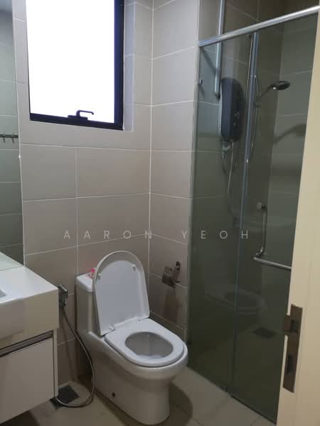 Service Residence for Sale at Icon Residenz 2 @ Icon City - Aaron Yeoh - Bathroom - PropertyGuru.com.my