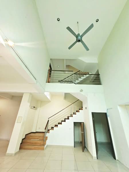 Rumah Berkembar untuk Disewa di Taman Green Lane (Jelutong) - Edwin Ewe - Living Room - PropertyGuru.com.my