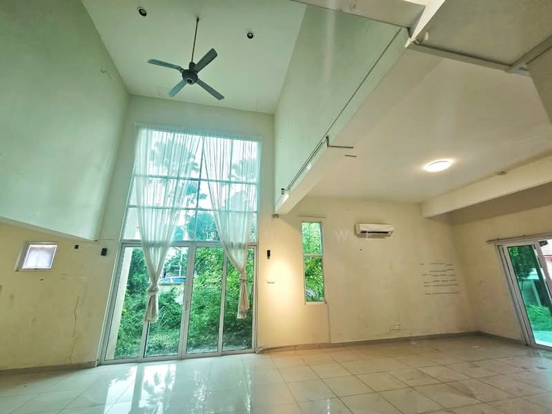 Rumah Berkembar untuk Disewa di Taman Green Lane (Jelutong) - Edwin Ewe - Living Room - PropertyGuru.com.my