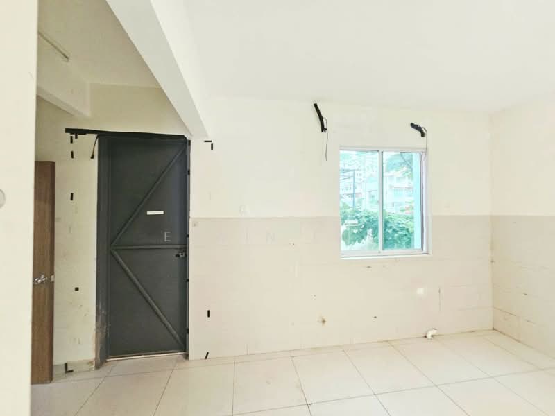 Rumah Berkembar untuk Disewa di Taman Green Lane (Jelutong) - Edwin Ewe - Kitchen - PropertyGuru.com.my