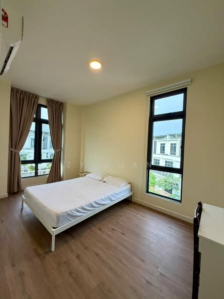 Townhouse for Rent in Kuching (Sarawak) - ZY Kuan - bedroom - PropertyGuru.com.my