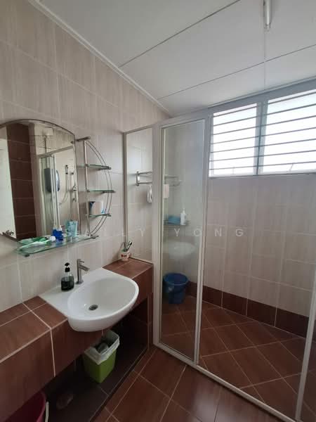 Semi-Detached House for Sale in Setia Damai (Setia Alam) - Sally Yong - Bathroom - PropertyGuru.com.my