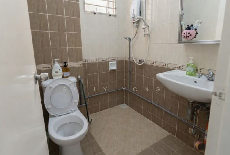 Semi-Detached House for Sale in Setia Damai (Setia Alam) - Sally Yong - Bathroom - PropertyGuru.com.my