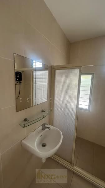 Rumah Teres untuk Disewa di Kemuning Utama (Shah Alam) - Esther Ng - Bathroom - PropertyGuru.com.my